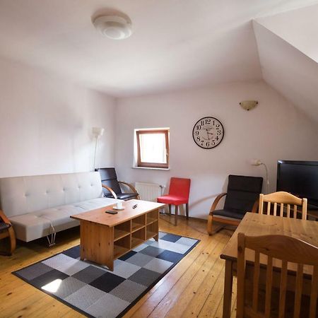 Spacious 2-Bedroom Apartment Zabjak With Ac Tour As Ljubljana Luaran gambar