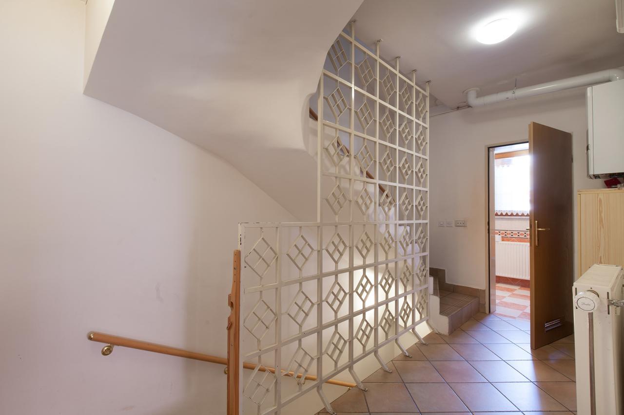 Spacious 2-Bedroom Apartment Zabjak With Ac Tour As Ljubljana Luaran gambar